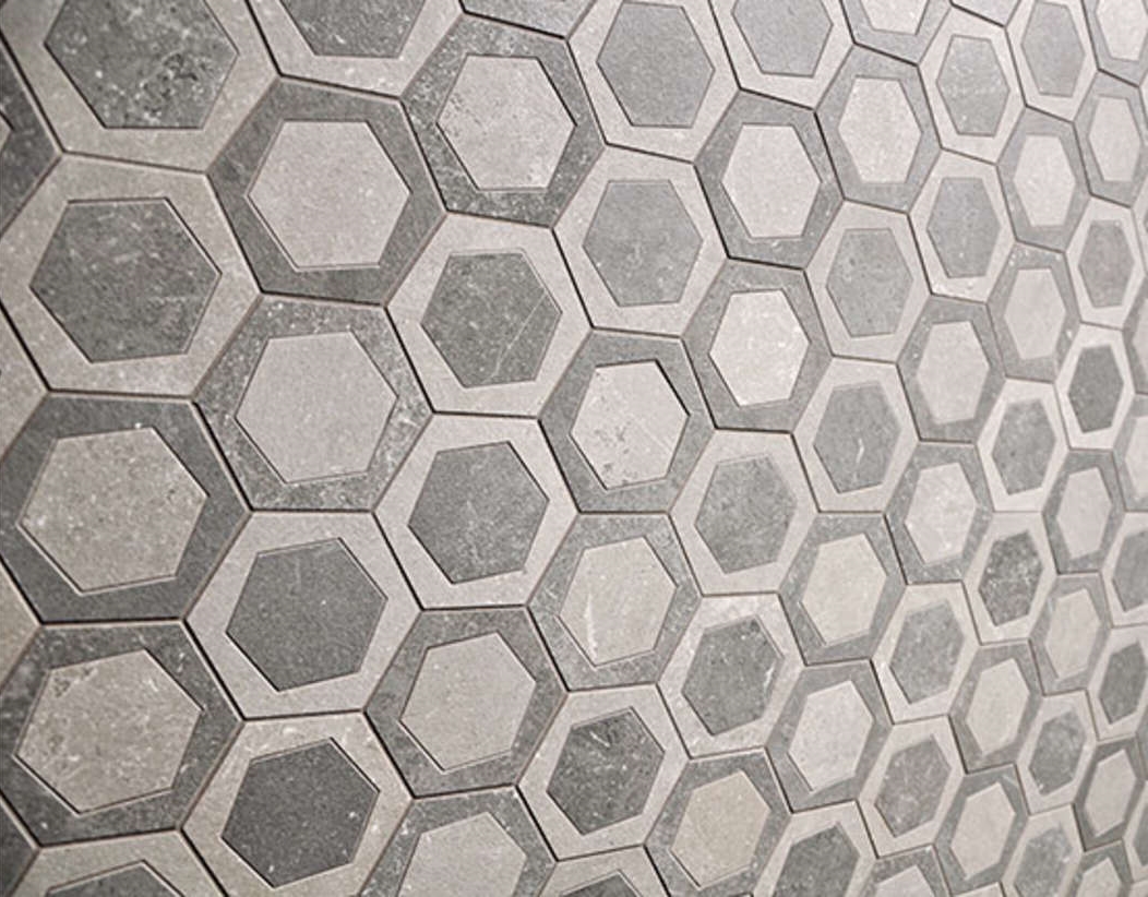 Плитка необычной формы, показанная на выставке Cersaie 2015
