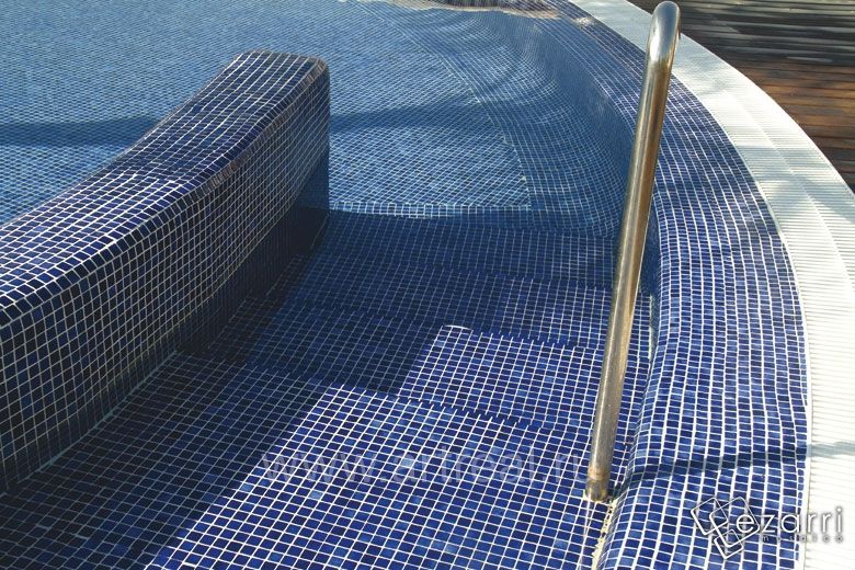 Мозаика Ezarri Niebla в интерьере