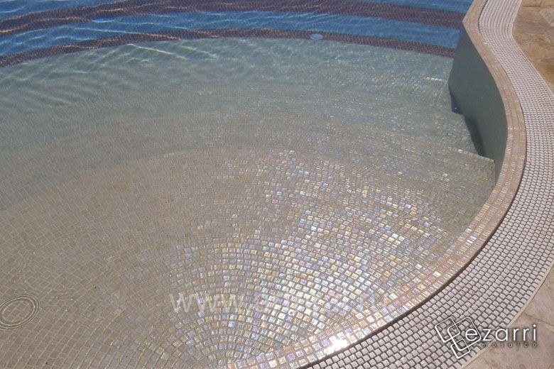 Мозаика Ezarri Antislip в интерьере