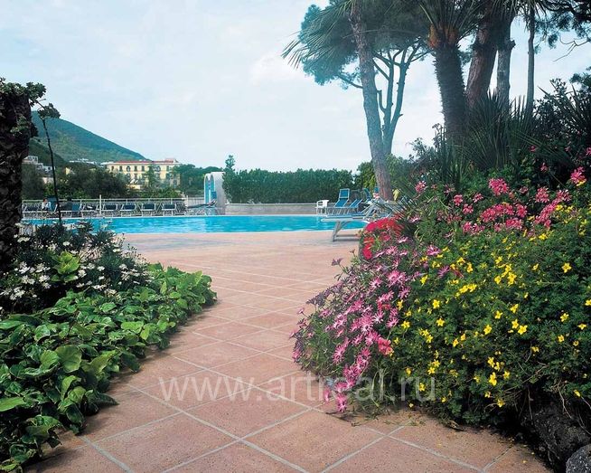 Керамогранит Atlas Concorde Dolmen в интерьере