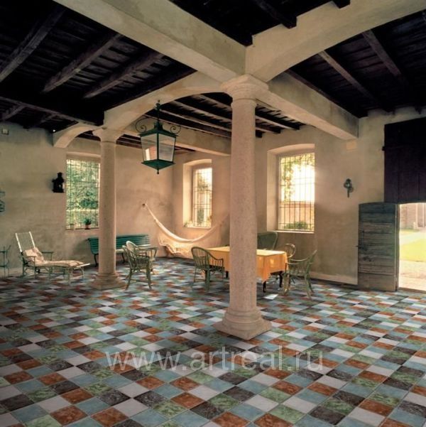 Смальтированный керамогранит Gambarelli Maioliche в интерьере