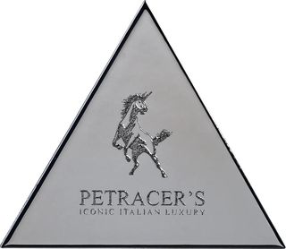 Petracer's Triangolo Logo Su Platino Matt