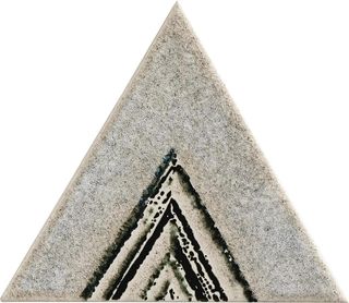 Petracer's Triangolo Lei Grigio