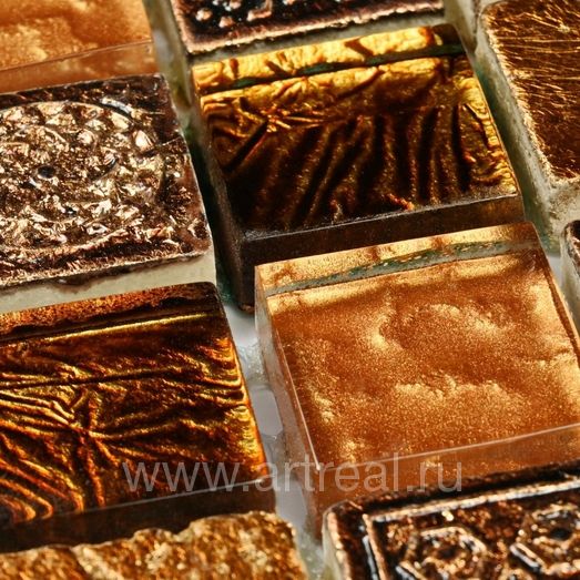 Мозаика Bonaparte Стеклянная с камнем в интерьере