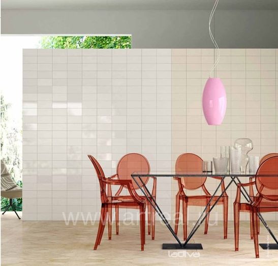 Керамическая плитка La Diva Violante в кухне