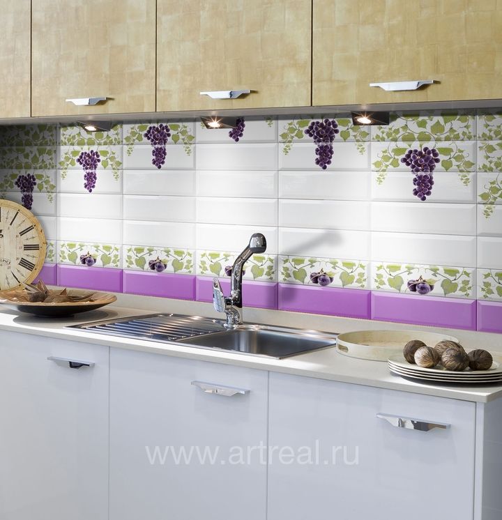Коллекция керамической плитки Absolut Ceramica Grapes в интерьере кухни