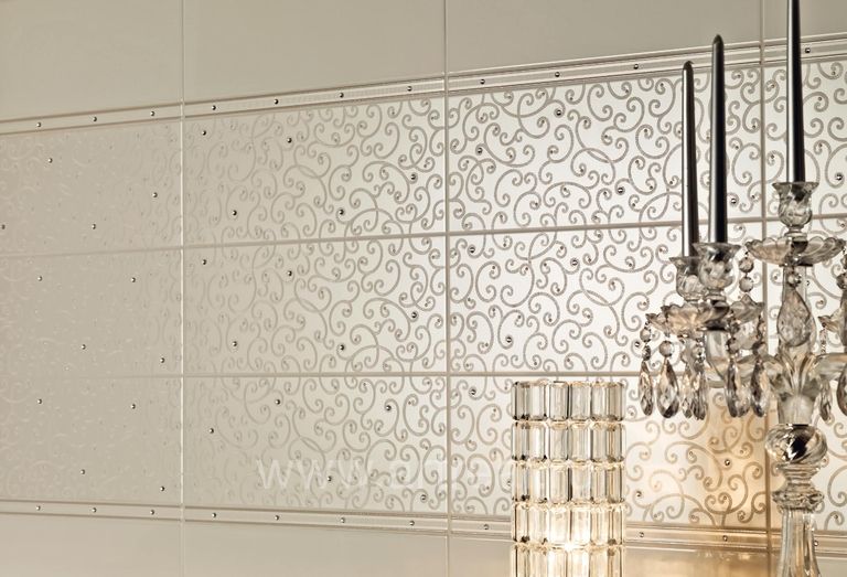 Керамическая плитка Marazzi Dots, декорированная кристаллами Swarovsky