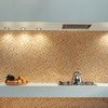 Кухня отделанная плиткой Fap Crea цвета Perla/Ambra Cannella Mosaico Rete.
