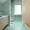 Ванная комната отделанная плиткой Fap Ceramiche Esprit цвета Wall Verde.
