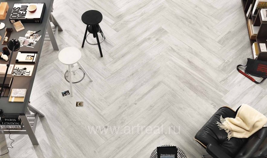 Пол в отделке керамогранитом  Novabell My Space